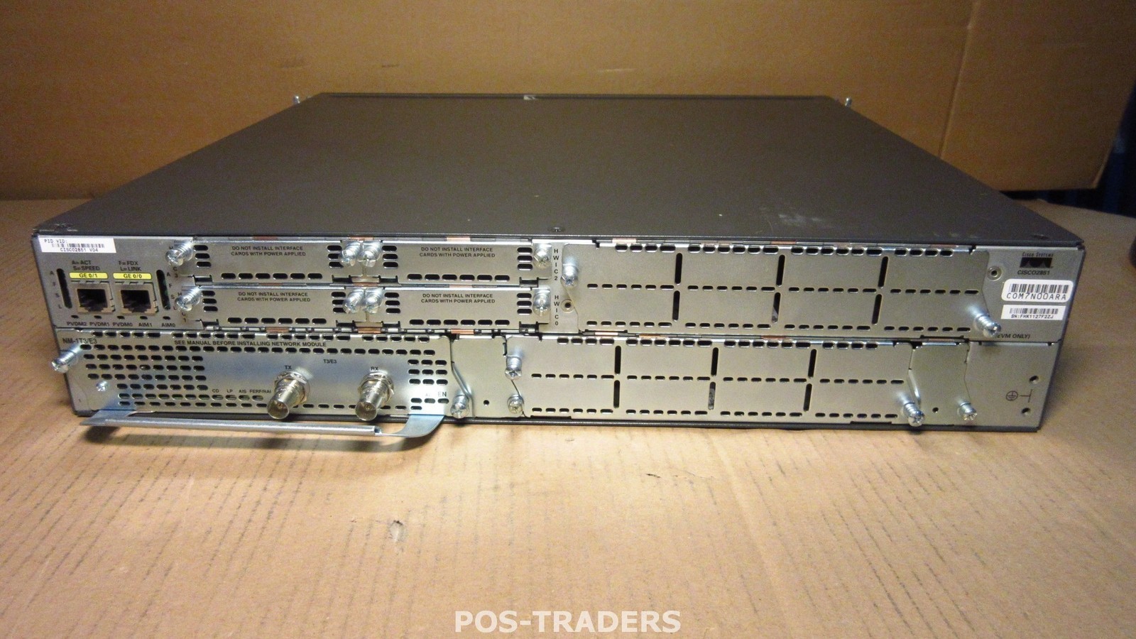 Cisco 2851 CISCO2851 Integrated Services Router INCLUDING 1X NM-1T3/E MODULE