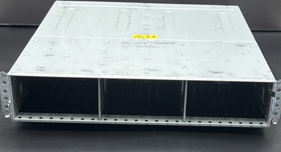 Celestica X2024-M EMC PowerMax Storage 2U 24-bay NVMe JBOF Storage - No caddy