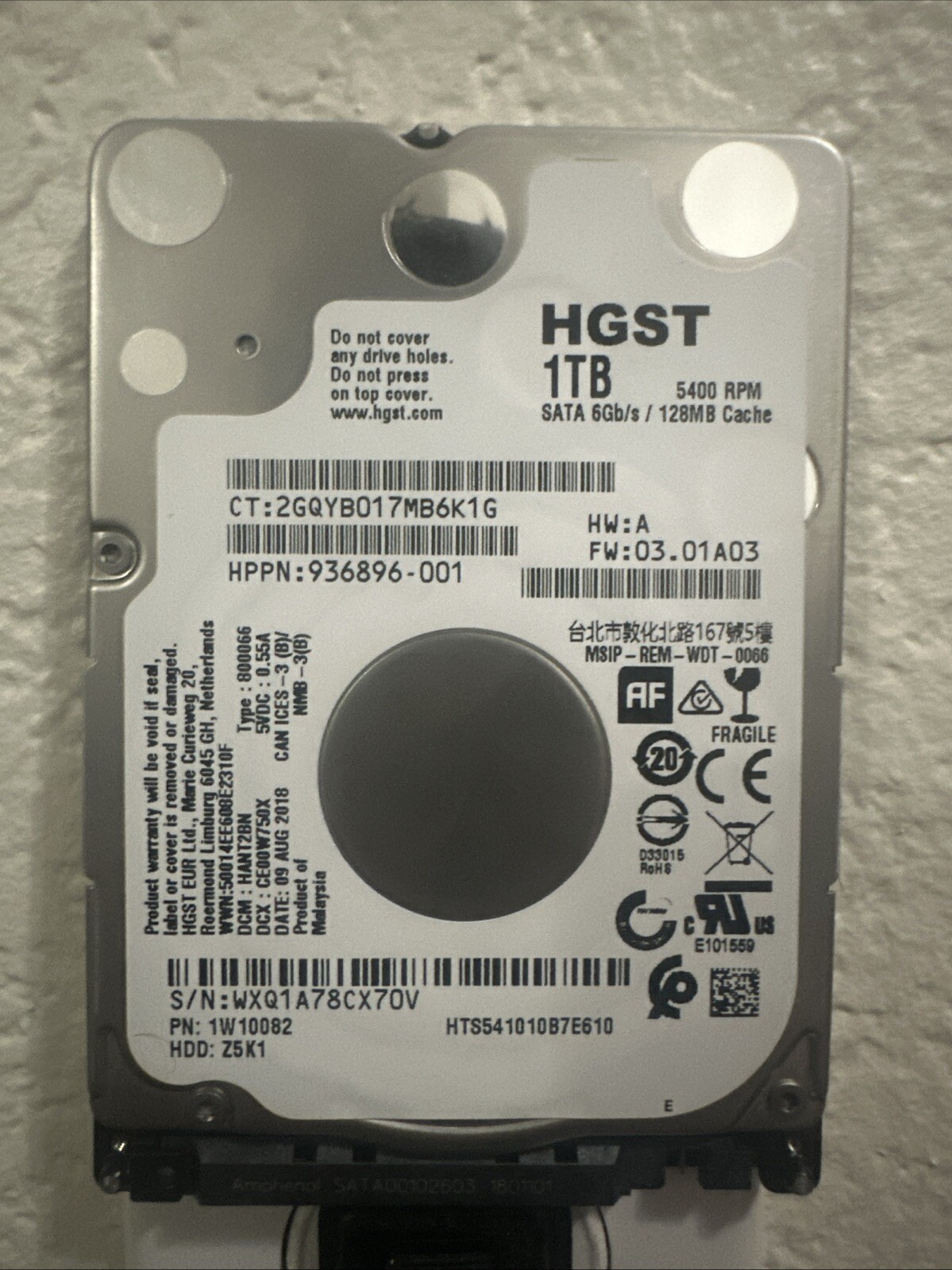 HGST HTS541010B7E610 1 TB SATA 6Gb/s / 128 MB CACHE 5400 RPM
