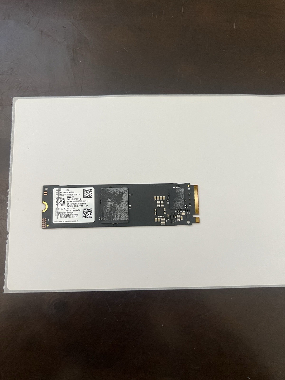 MZ-VL41T00 Samsung PM9B1 1TB NVMe PCIe Gen4x4 M.2 2280 Internal SSD
