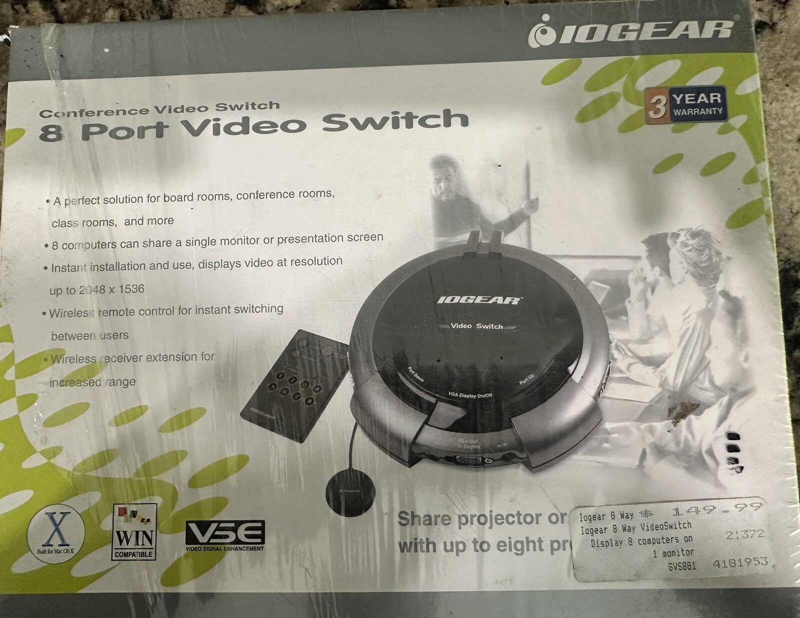 IOGEAR GVS881: 8 Port Video Switch w/Remote NEW. Open Box ORIG TAG
