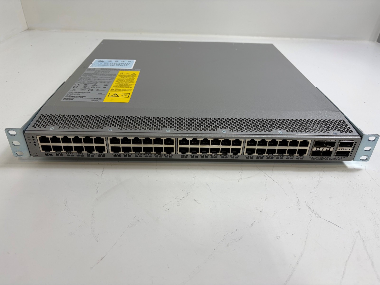 Cisco Nexus 48-Port 1Gb + 4x 25Gb + 2x 100Gb Switch w/Lic Info - N9K-C9348GC-FXP