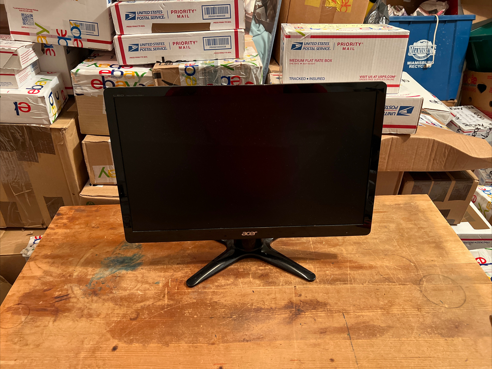 acer 19 inch monitor q206hl tested & working.  no power cord included 