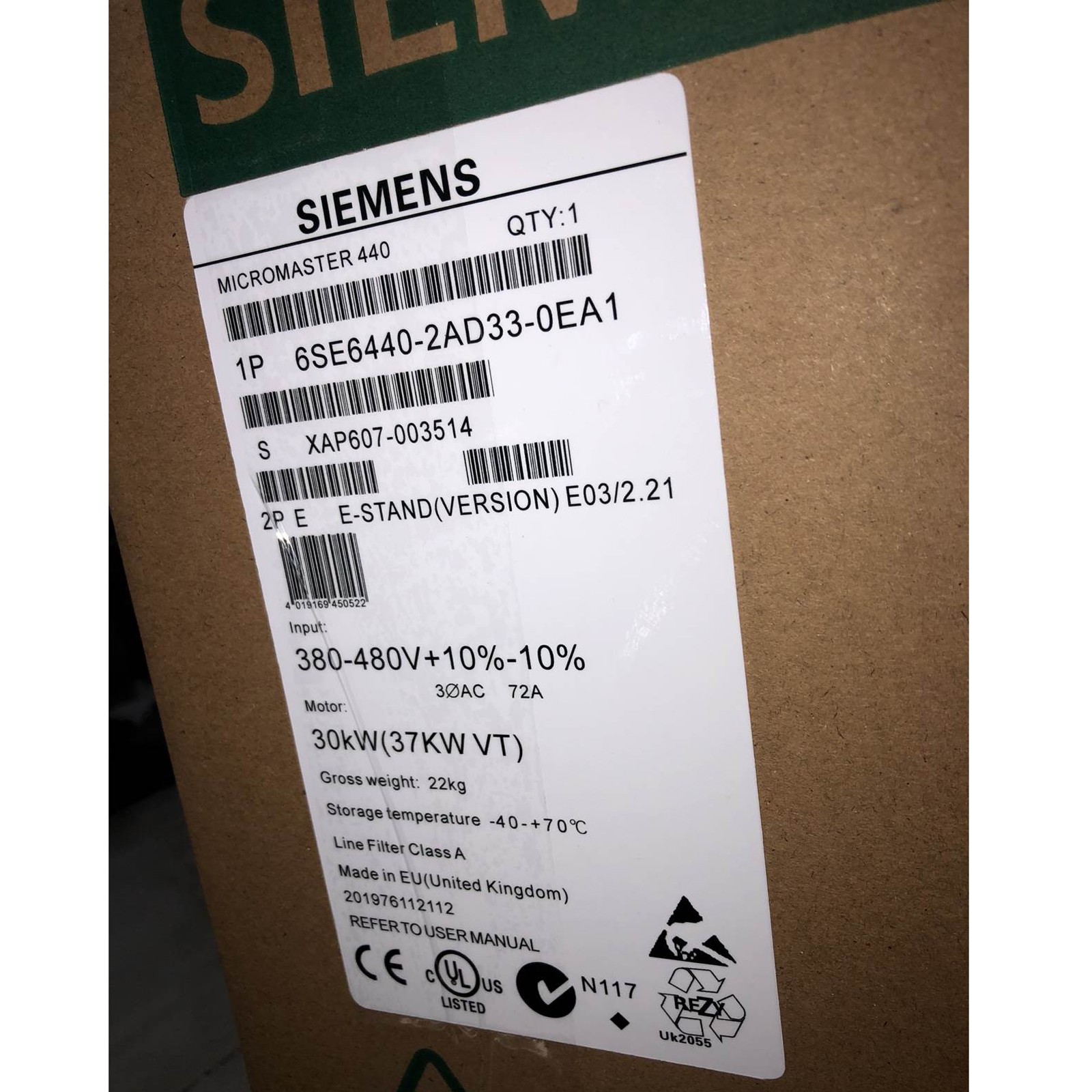 1PC NEW Siemens Inverter 6SE6440-2AD33-0EA1  DHL/Fedex