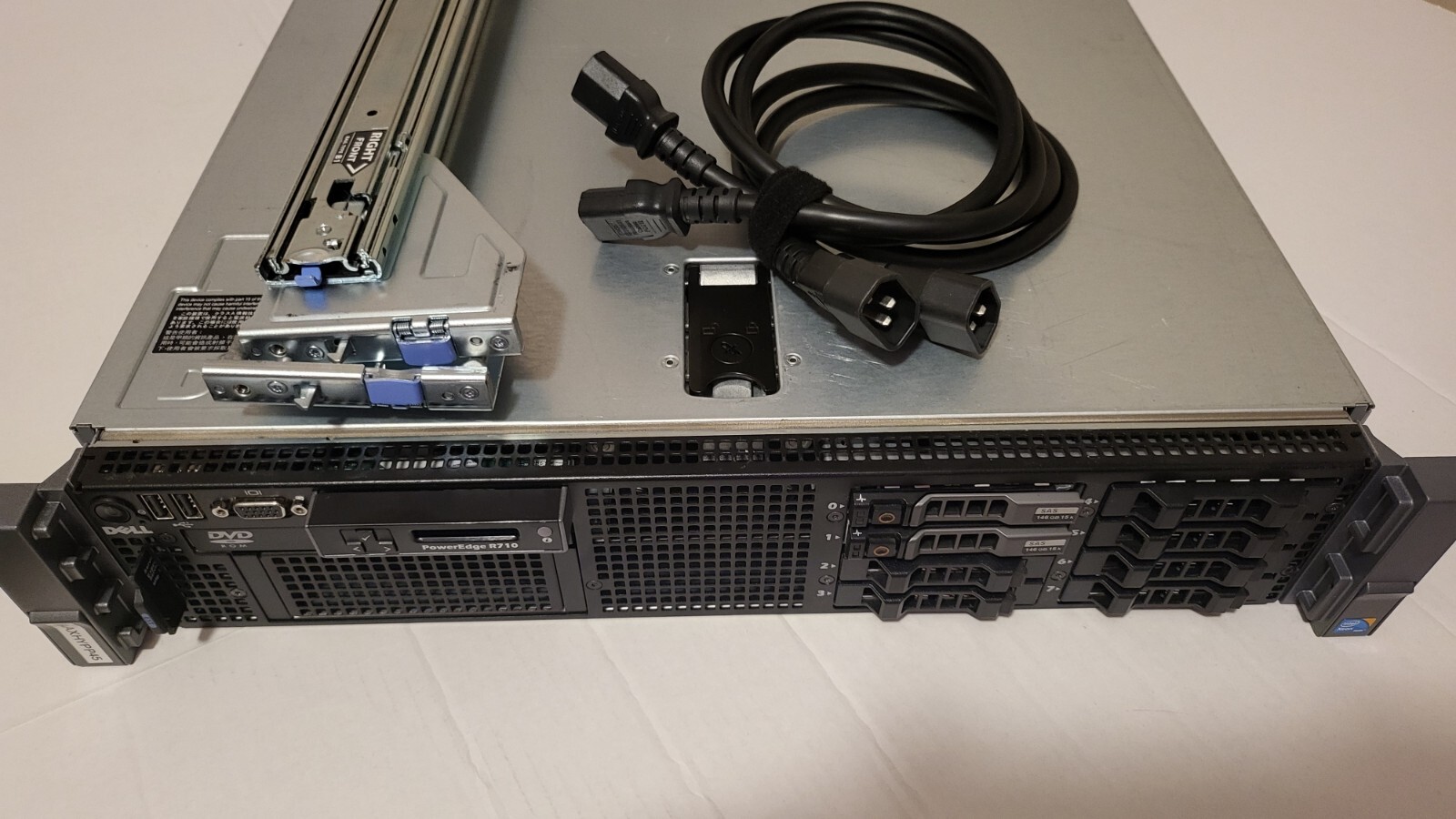 Dell PowerEdge R710 2 X E5520@2.2GHz 16GB RAM 2x146G 15K 8-2.5" bay PERC6