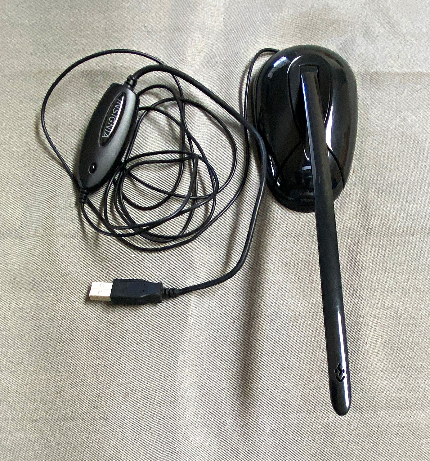 Insignia NS-PAUM50 USB Wired microphone