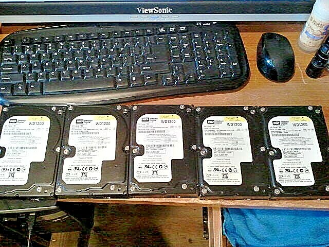 5 Western Digital WD1200SD-01KCB0 120GB SATA 3.5 Hard Drives QUANTITY 5 USED