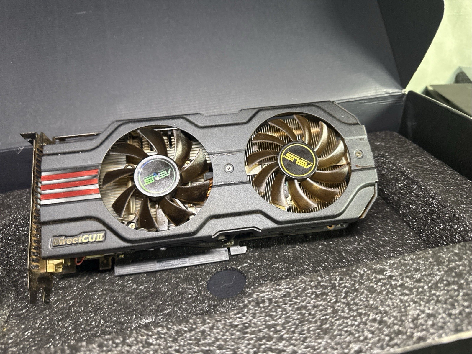 ASUS NVIDIA GeForce GTX 560 Ti ENGTX560 Ti DCII/2DI/1GD5 1GB Graphics Card GPU