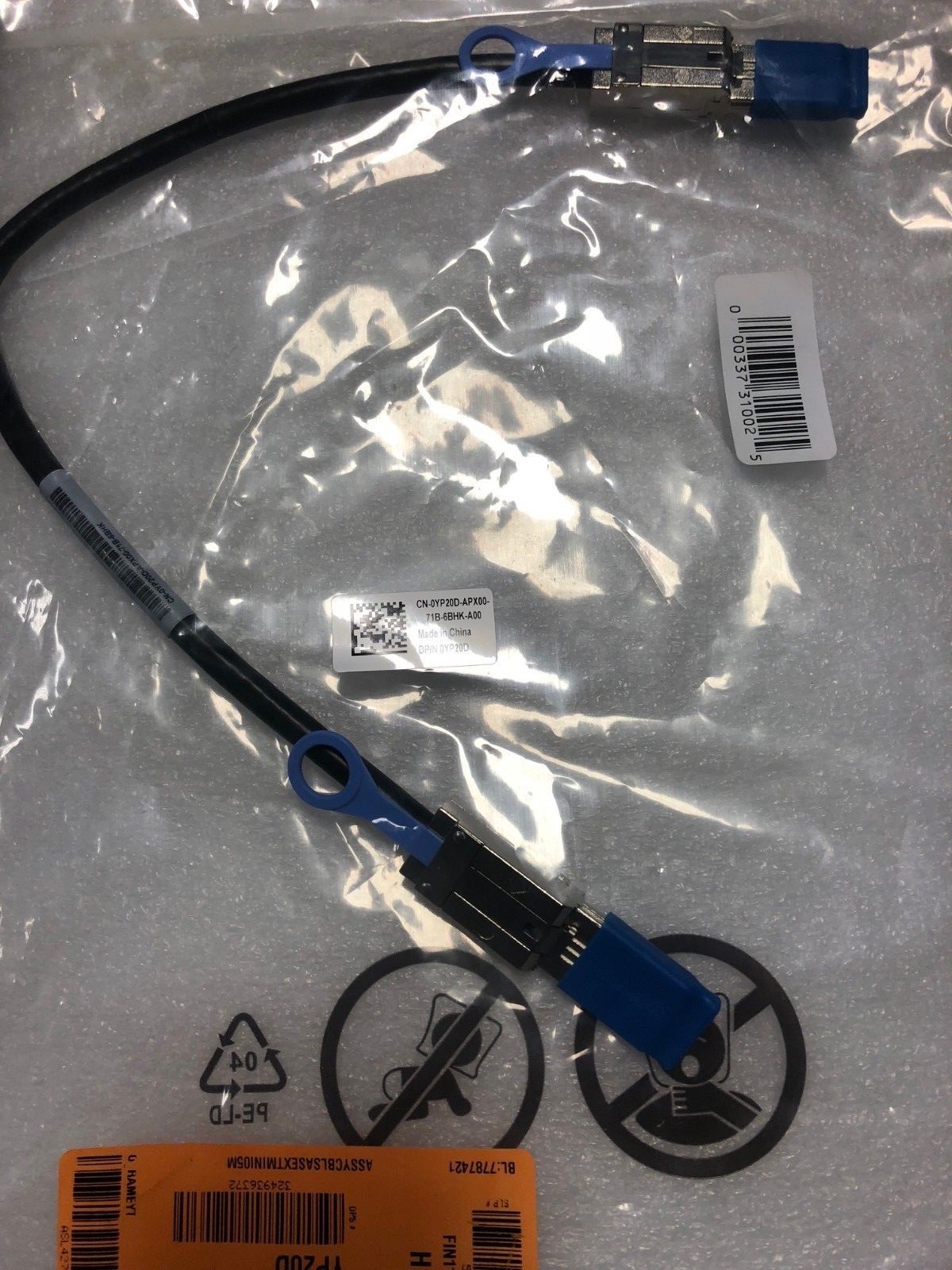 YP20D DELL 0.5M, SFF-8088 to SFF-8088, Mini SAS to Mini SAS 0YP20D NEW 