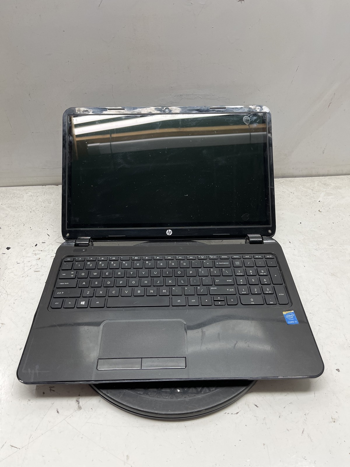 HP 15-r253cl Intel Core i3-5010U 2.1GHz 8GB NO HDD