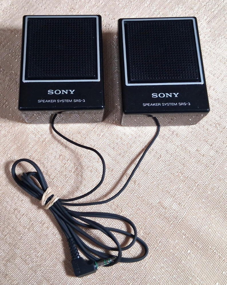 Used SONY SPEAKER SYSTEM SRS-3 Mini Stereo Speakers - Great for Walkman or PC