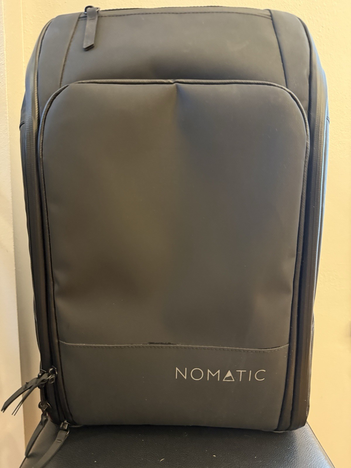 Nomatic 20L Backpack Expands to 30L, Laptop Sleeve, RFID