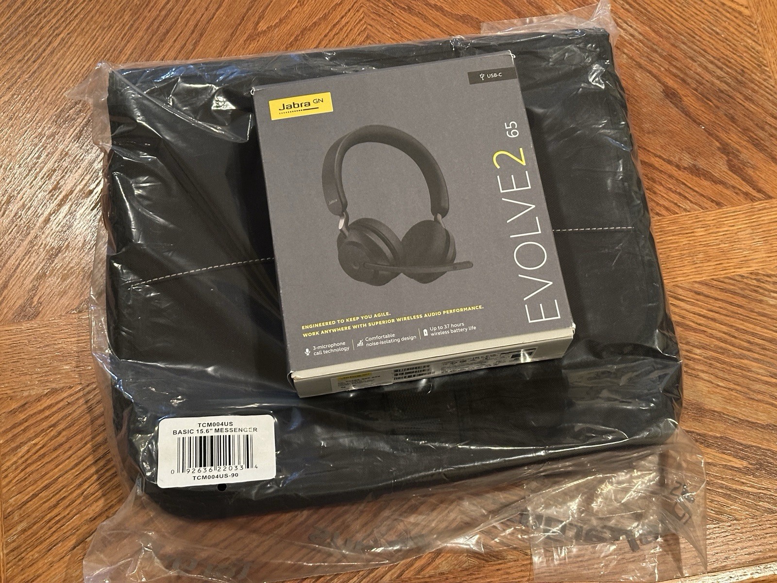 Jabra Evolve2 65 UC Wireless Headphones Link390a, Stereo, Black 15.6” Laptop Bag