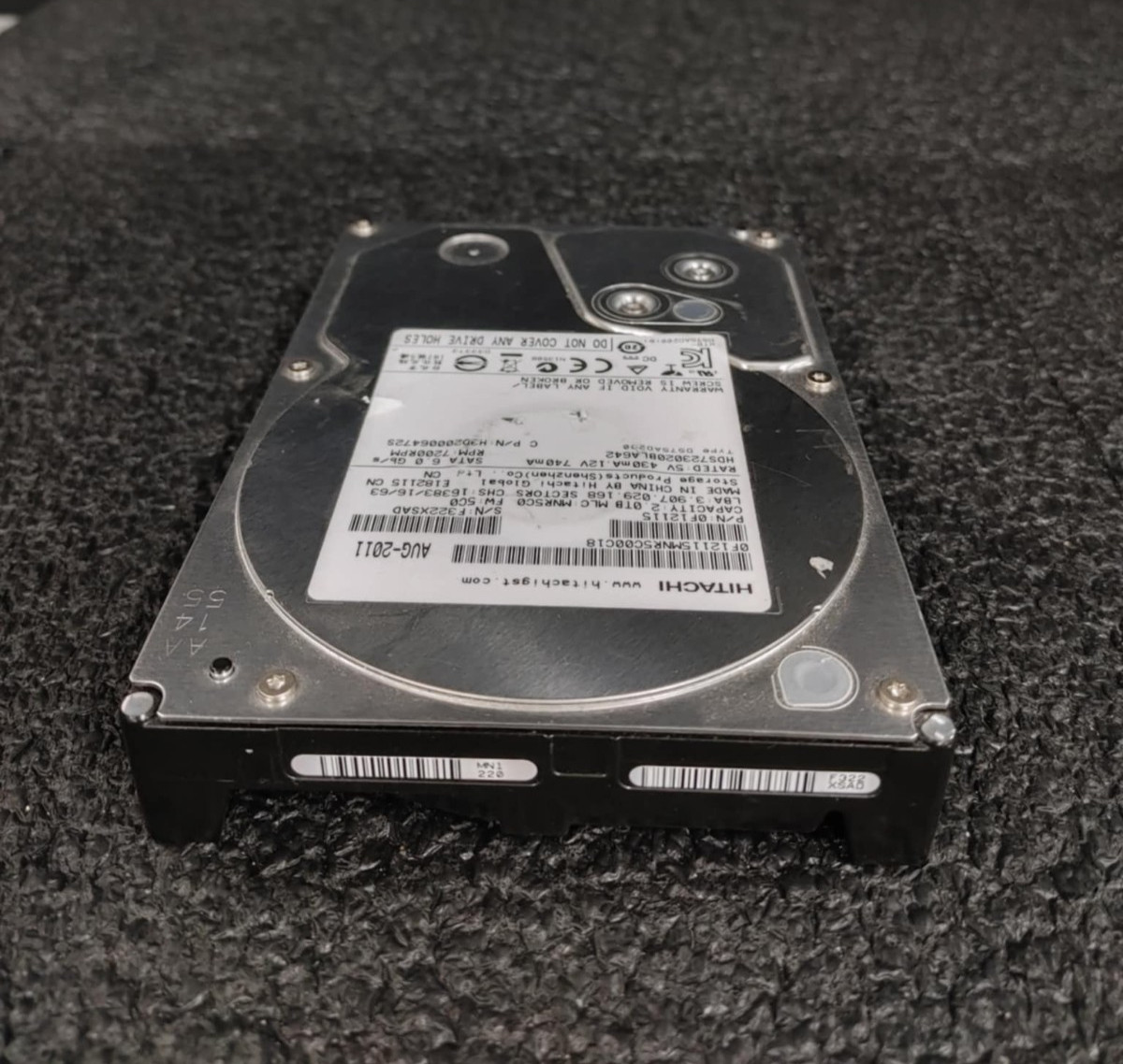Hitachi 0F12115 HDS723020BLA642 2TB 7.2K RPM 64MB Cache 6Gbps 3.5" LFF HDD