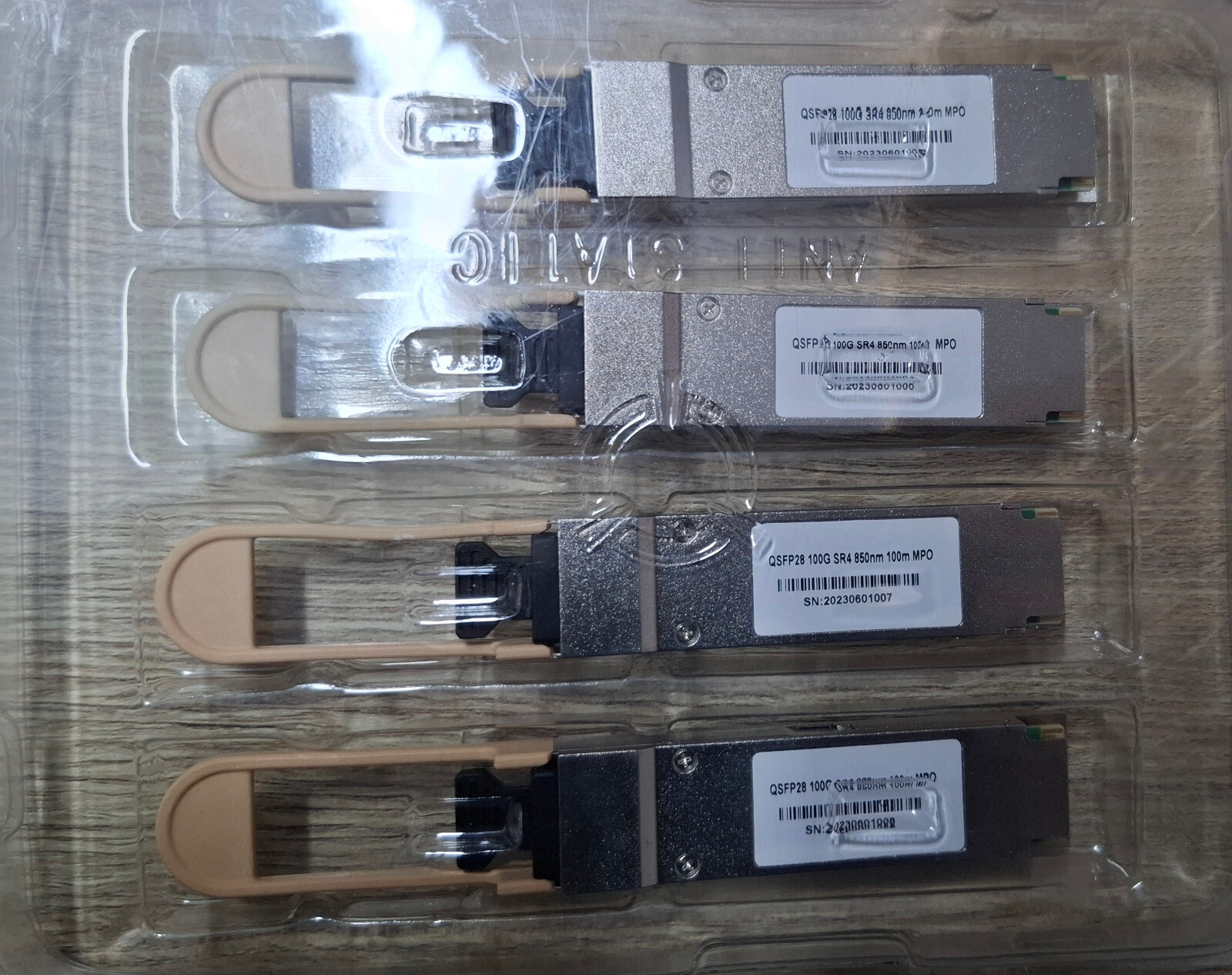 Lot of 4x QSFP28-SR4-100G QSFP28 850nm 100m Optical Transceiver (CISCO Compat)