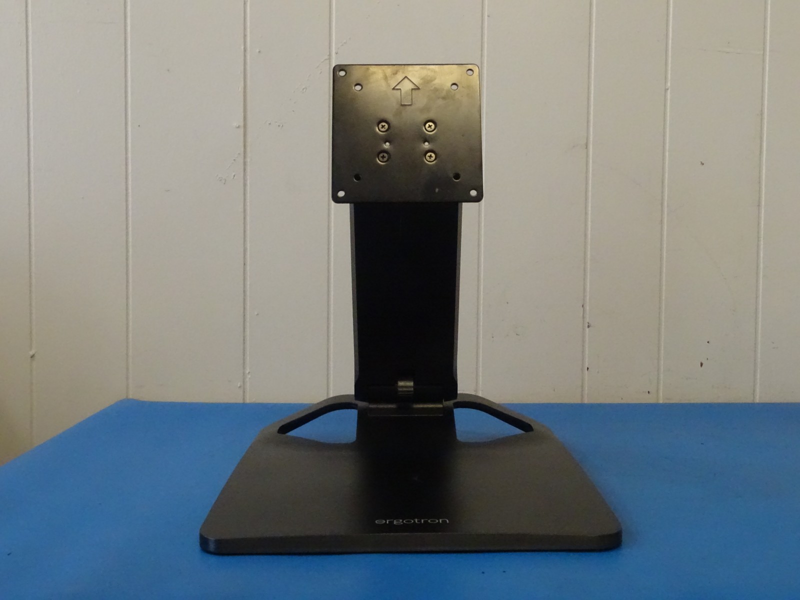 Ergotron Neo-Flex Desktop Monitor Stand Adjustable Height Swivel Tilt Black VESA