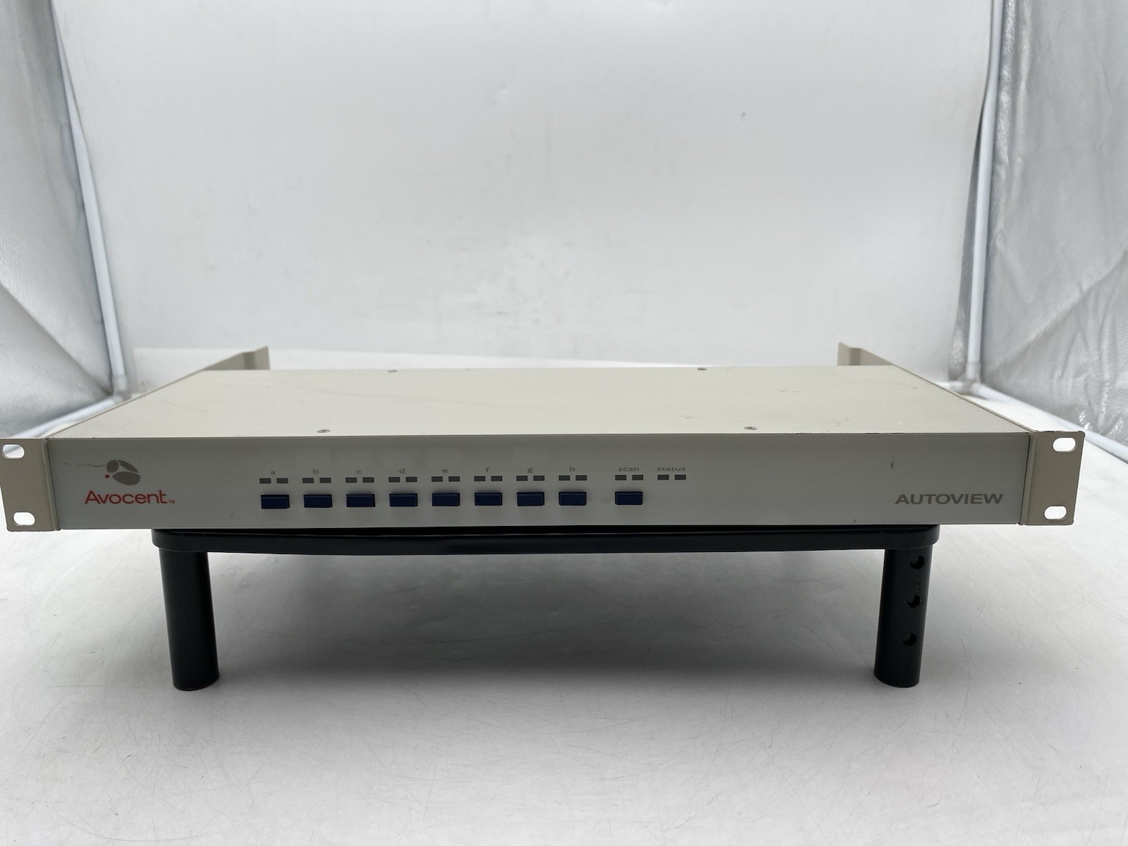 Avocent Autoview 8 Port KVM Switch (520-270-003)