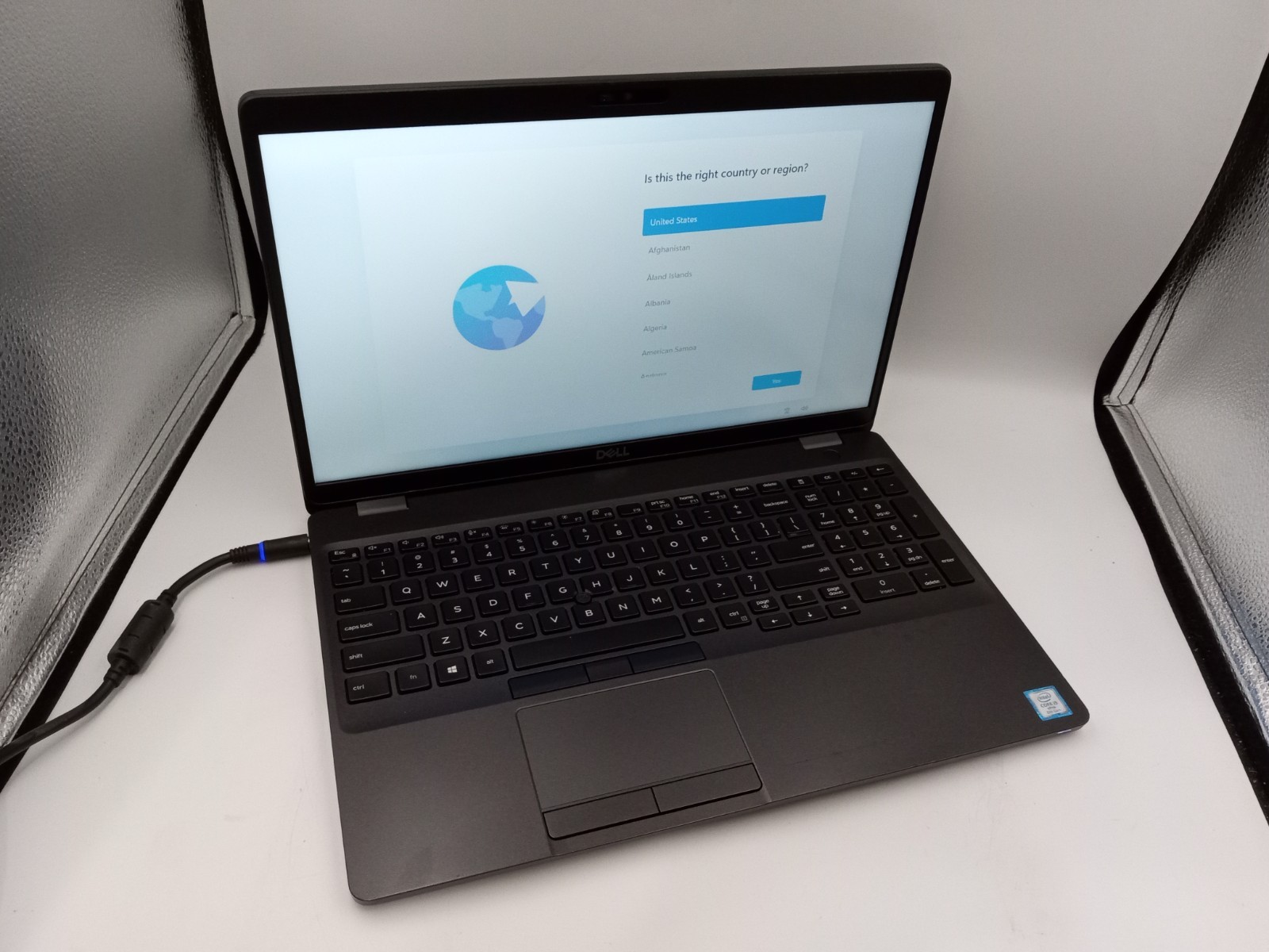 Dell Latitude 5500 15.6" Laptop i5-8365U 4GB RAM 128GB SSD Windows 11 *READ* -RR