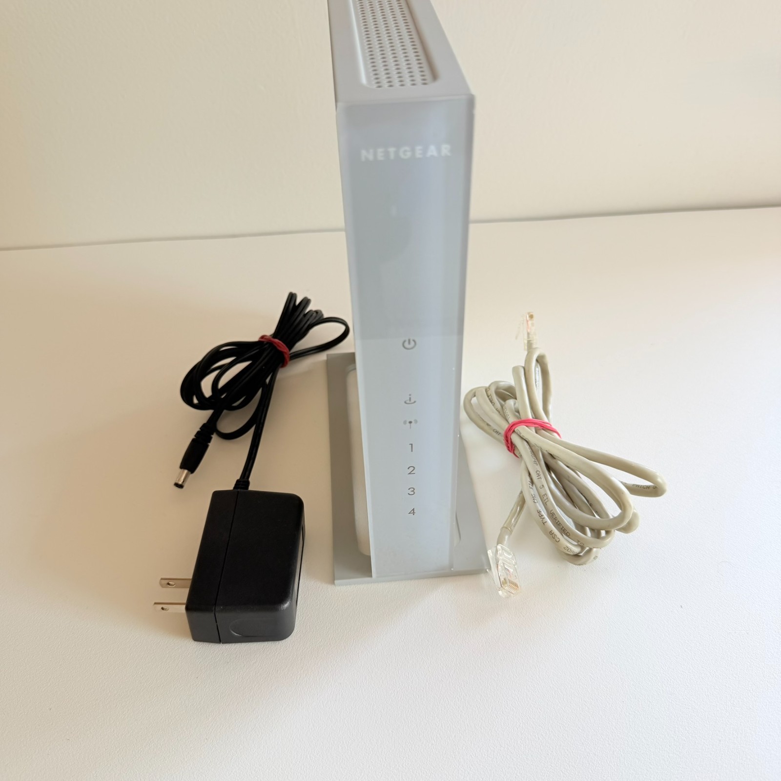 Netgear RangeMax WNR834M 270 Mbps 4-Port 10/100 Wireless N Router...