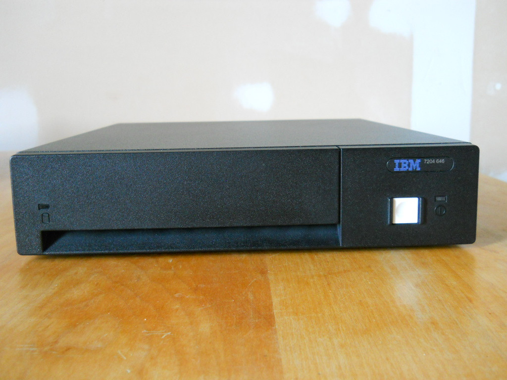 IBM 7204-626 146GB External Disk Drive LVD RS6000 pSeries Unused