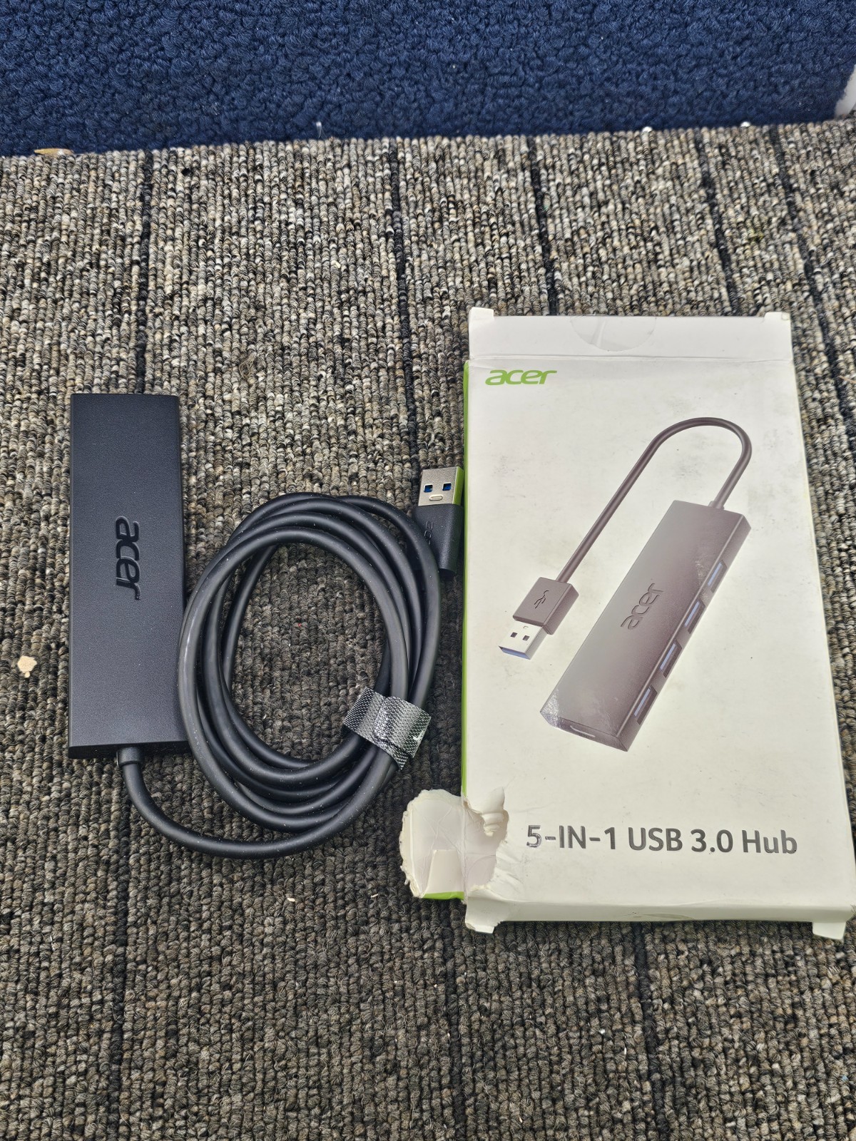 ACER ODK350: 5-in-1 USB 3.0 Hub - 4 x USB 3.0, 1 x USB-C, 5 Ports Total 5V, 2.5A