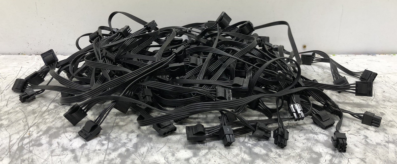 LOT OF 32 TESTED WORKING MODULAR PSU 6 PIN TO MOLEX CABLES UNBRANDED USED