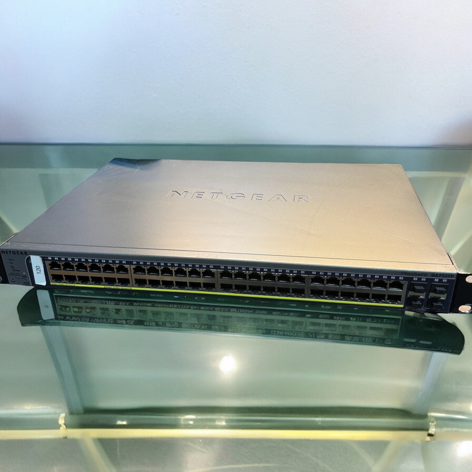 NETGEAR ProSafe (GS752TP) 52 Port Gigabit Ethernet Switch