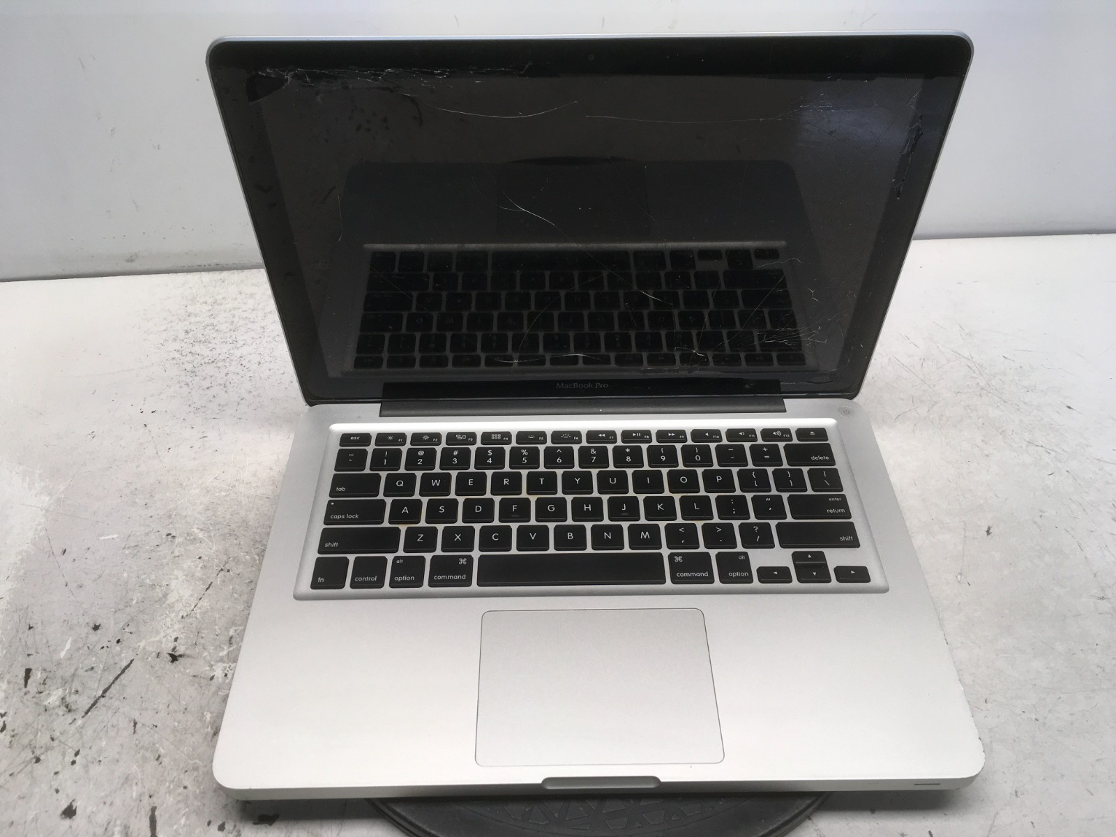 Apple MacBook Pro A1278 Intel Core i5-3210M 2.5GHz 2 GB NO HDD No Batt