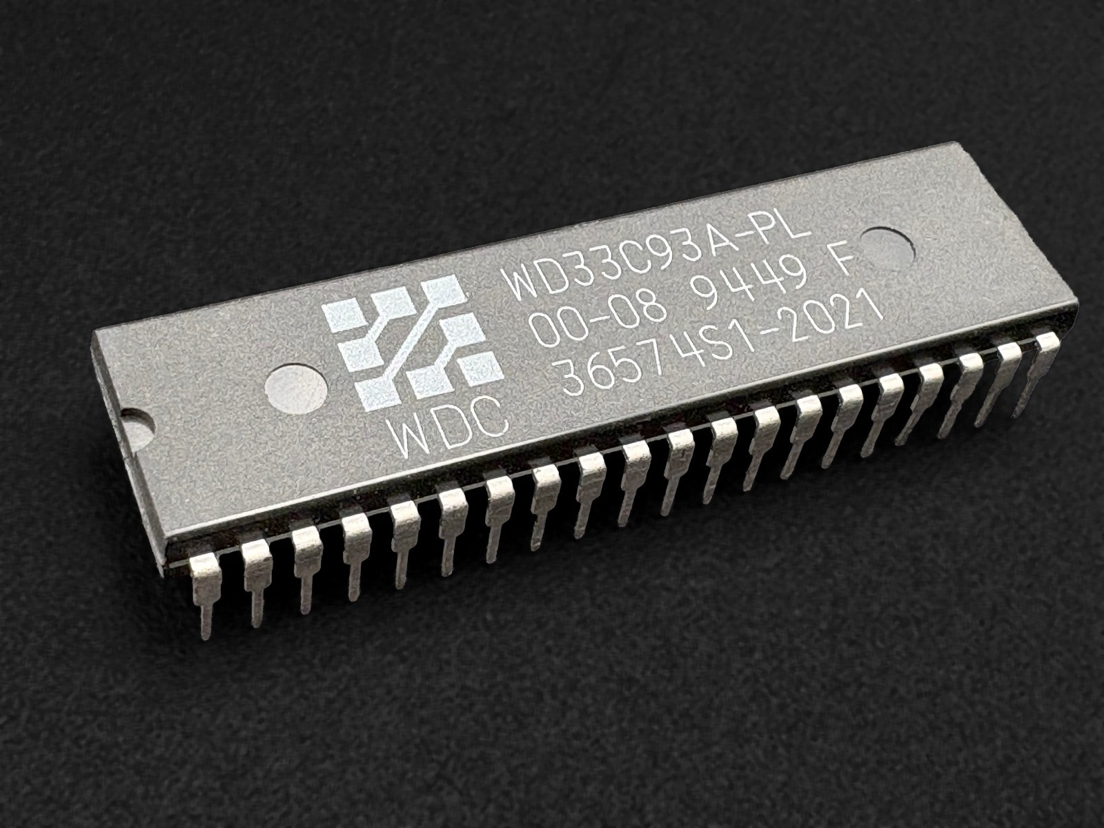 SCSI Upgrade Chip for Commodore Amiga 3000/A2090/A2091/A590:  WD33C93A-PL 00-08