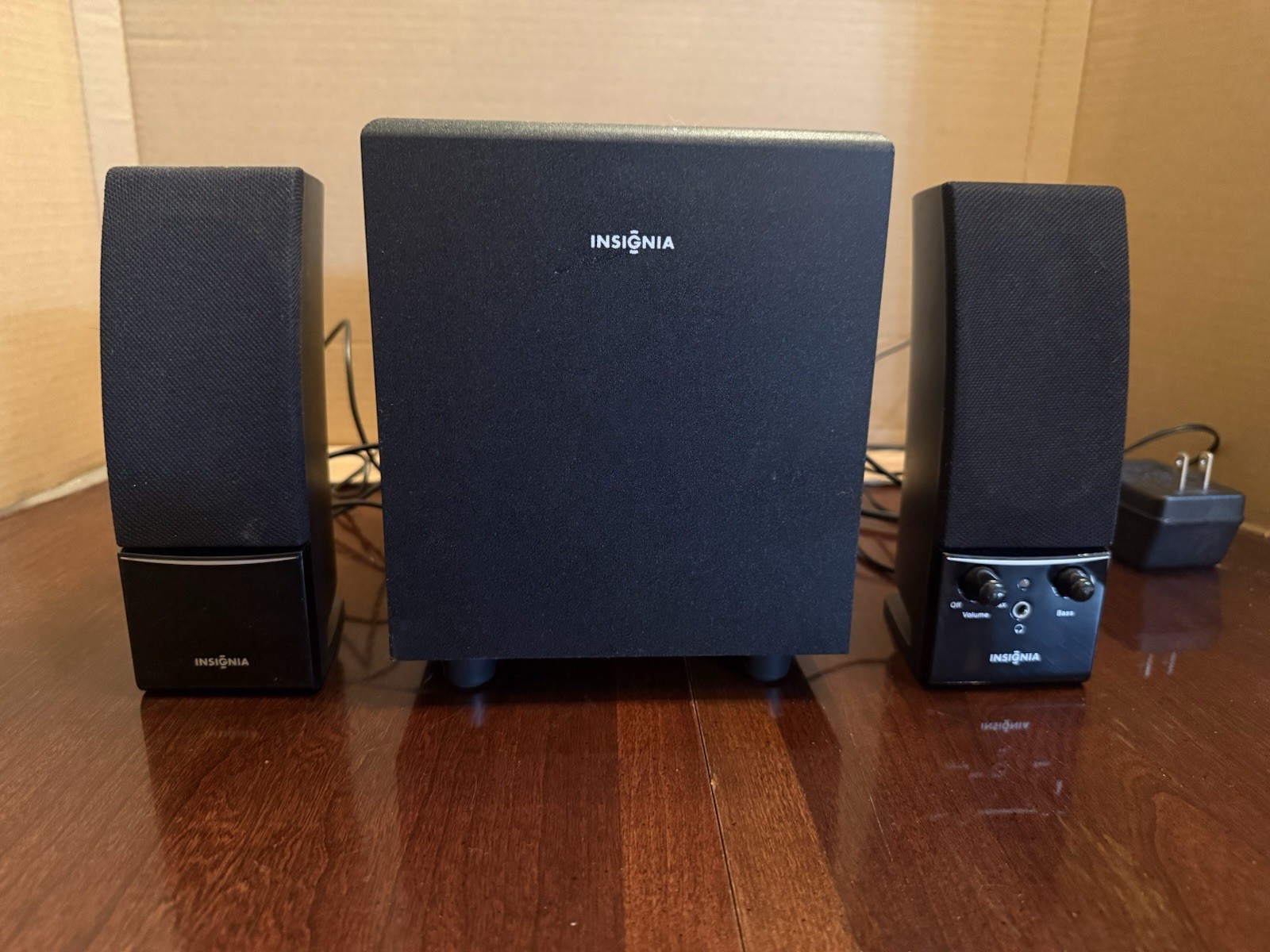 Insignia NS-PCS21 2.1 Channel Computer Speakers Subwoofer System Tested Working