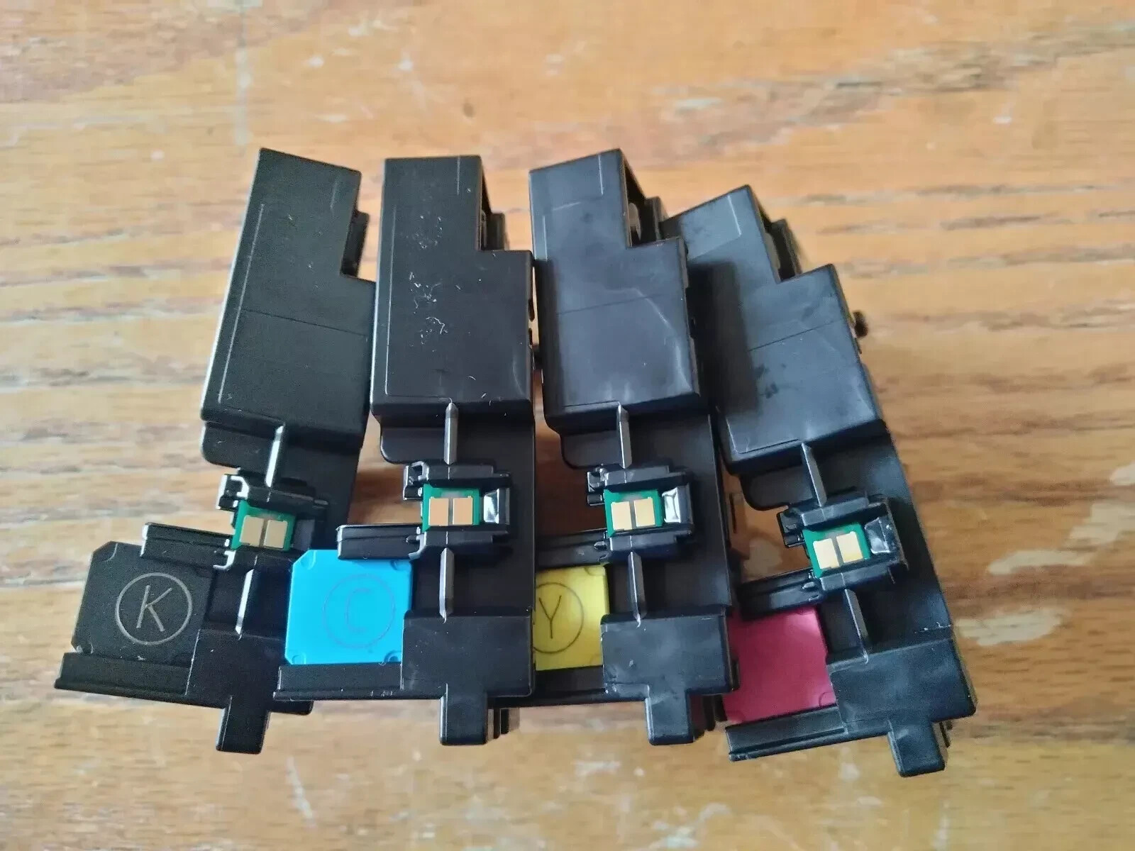 One Genuine Used Chip for HP 206X  black , magenta, yellow, cyan toner
