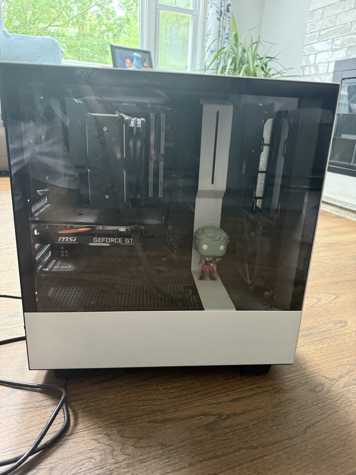 NZXT H510 White Gaming Tower Desktop PC Case w/ Tempered Glass, USB-C