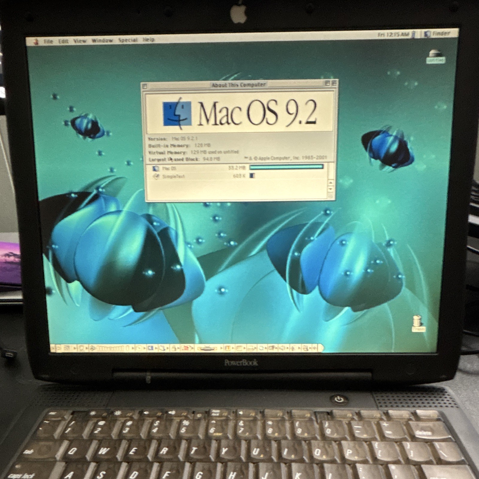 Apple PowerBook G3 14in Black 400MHz 256MB 20GB HDD Mac OS 9.2