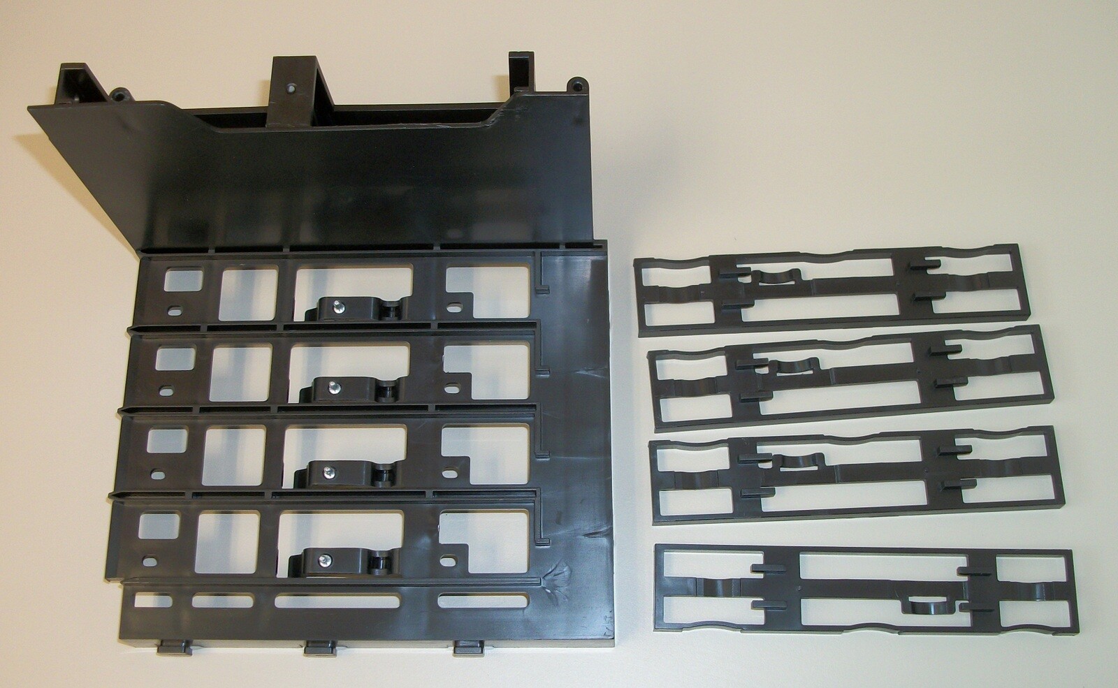 Corsair Carbide 200R Black Plastic HDD SSD Drive Cage 4x 3.5 4x 2.5 OEM Bracket