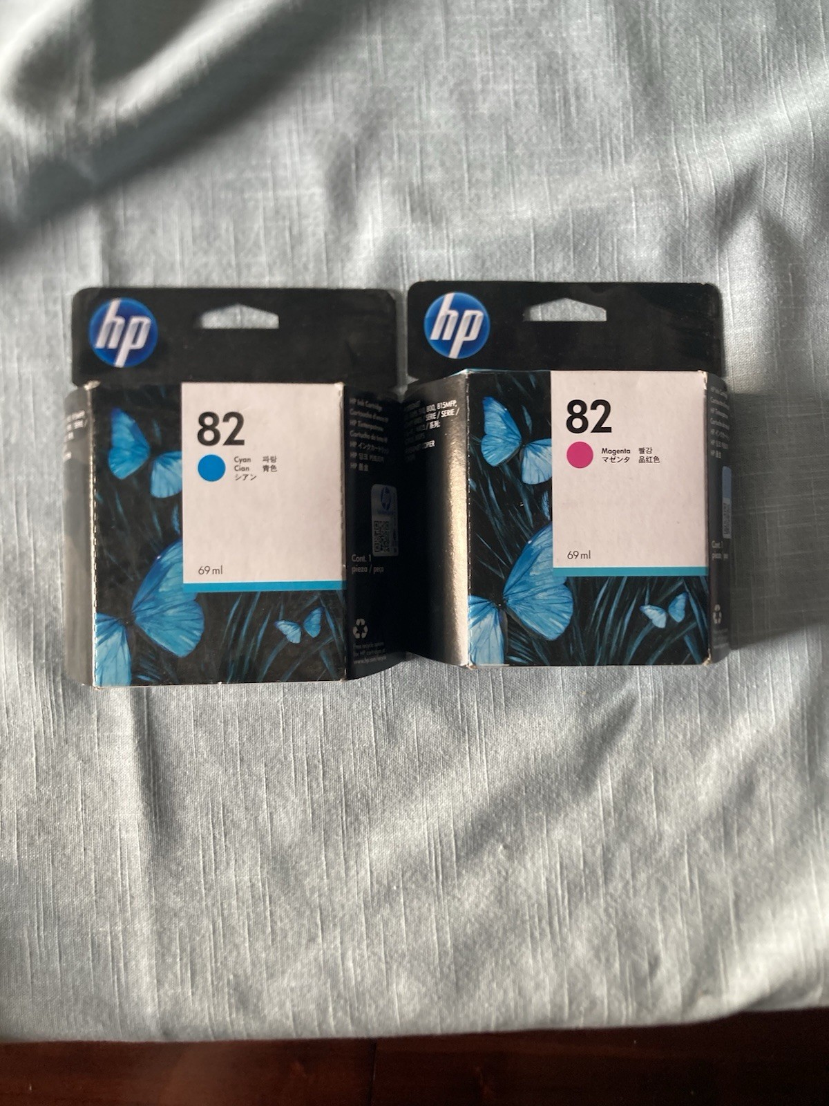 Lot of 2 Genuine HP 82 Ink Cartridges Cyan Magenta 69ml C4911A C4912A