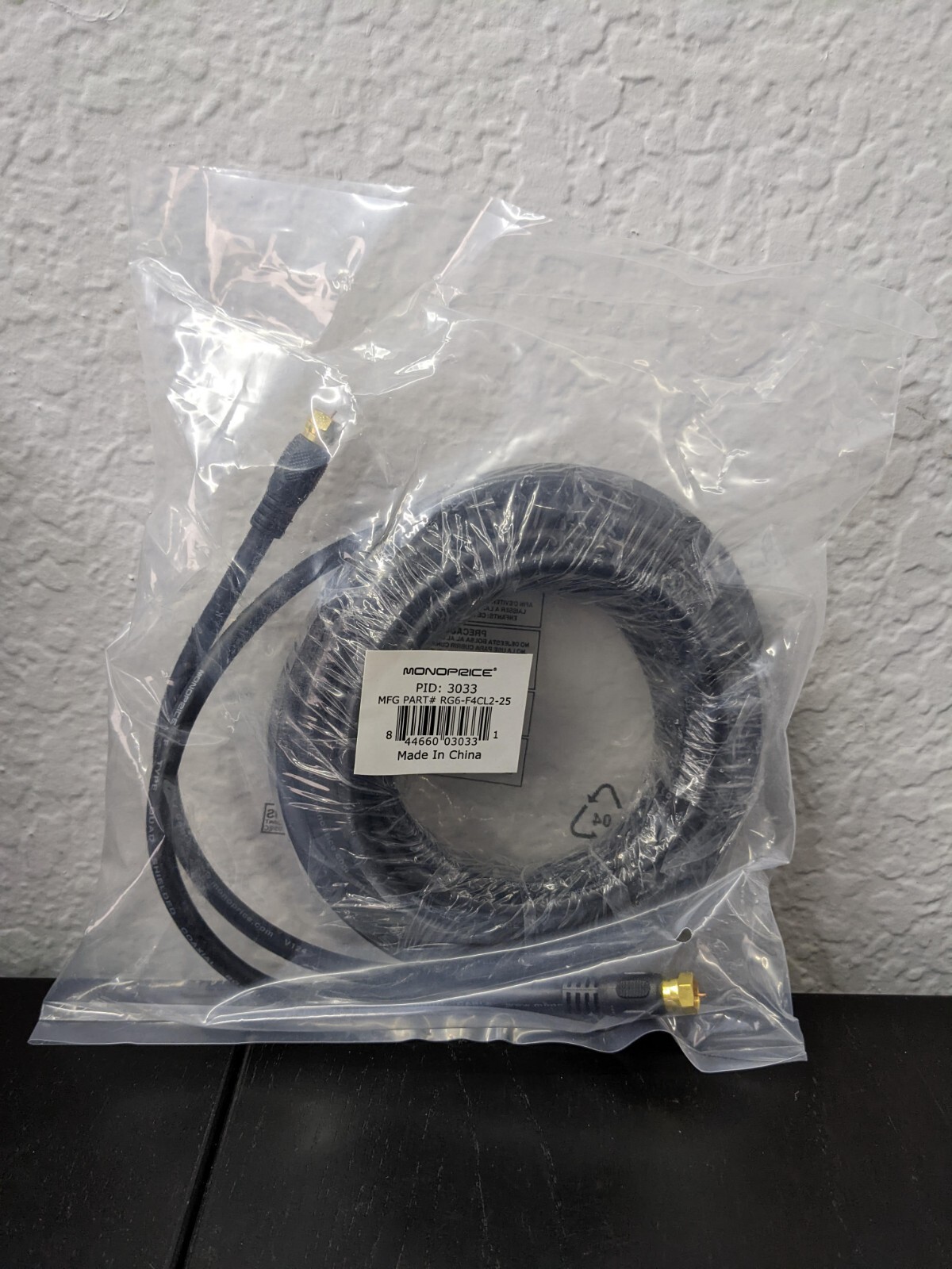 Monoprice 25ft RG6 (18AWG) 75Ohm, CL2 Coaxial Cable W/ F Type Connector (Black)
