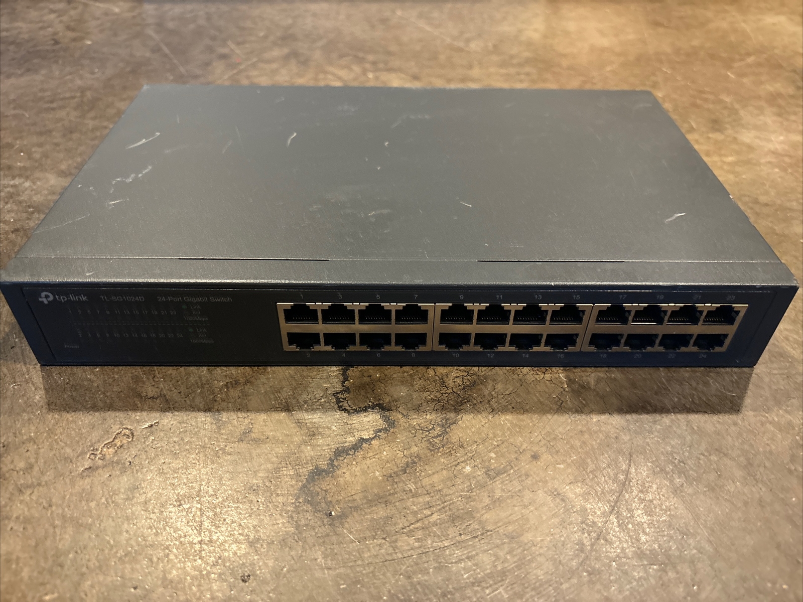 TP-LINK (TL-SG1024D) 24Port Gigabit Network Smart Switch W/OUT RACKS