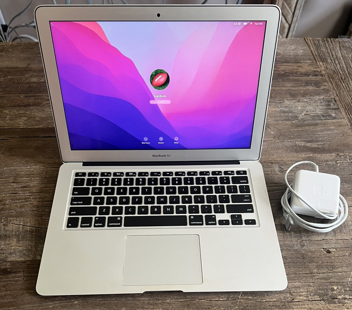 Apple MacBook Air  13.3",  1.6GHz Intel i5, 128GB SSD, 8GB Ram, macOS 12.7.6