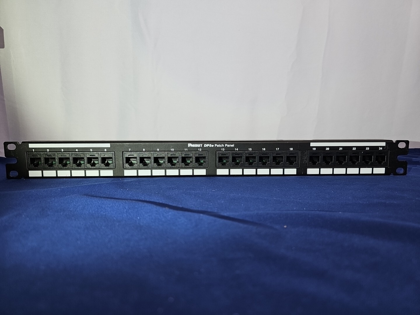 PANDUIT DP5E DP245E88TGY 24-port Punchdown Patch Panel, Open Box