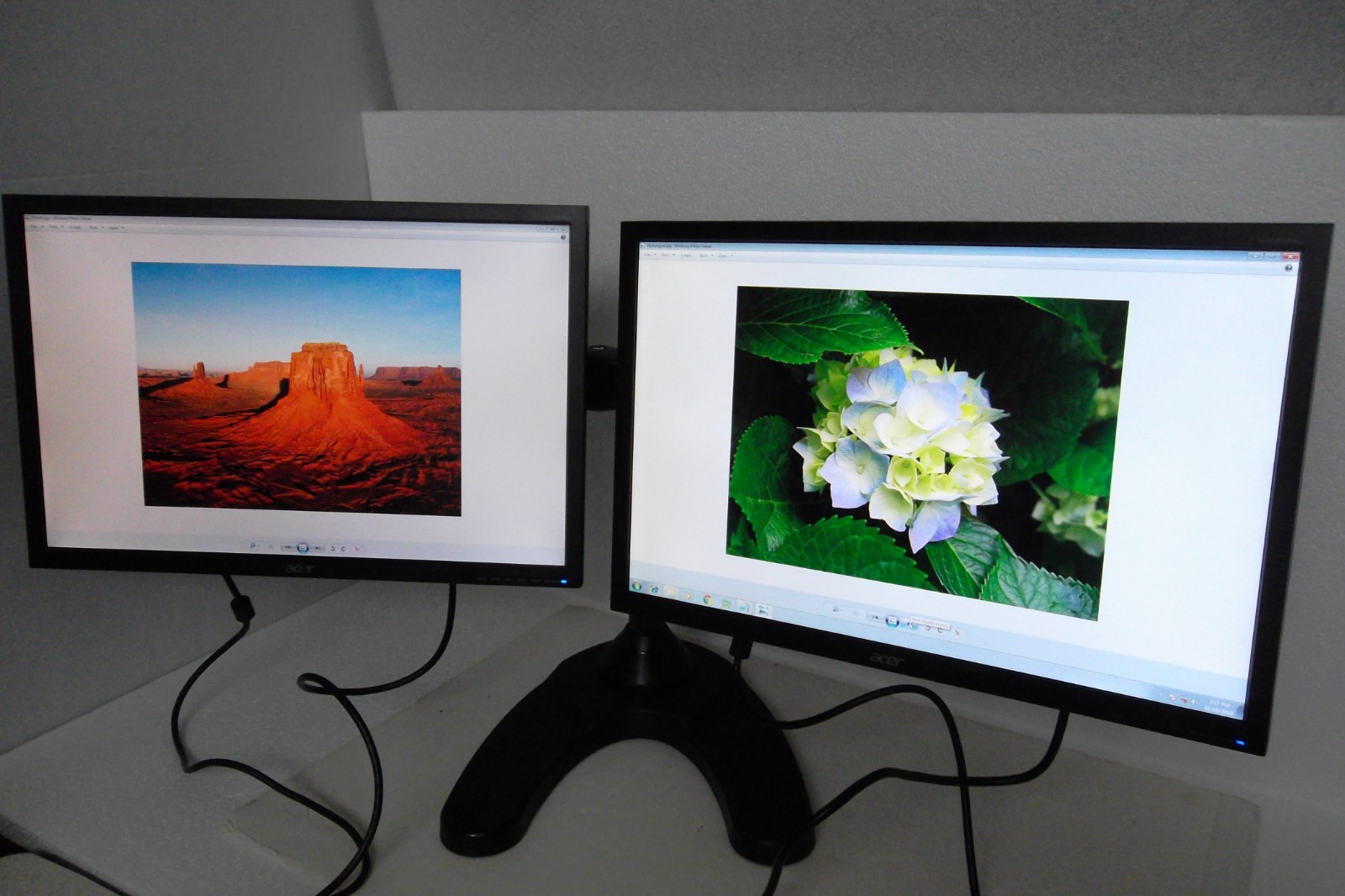 ACER 22" V223W V223WL V226WL Widescreen Dual Monitor VGA DVI 1680x1050 w/Stand