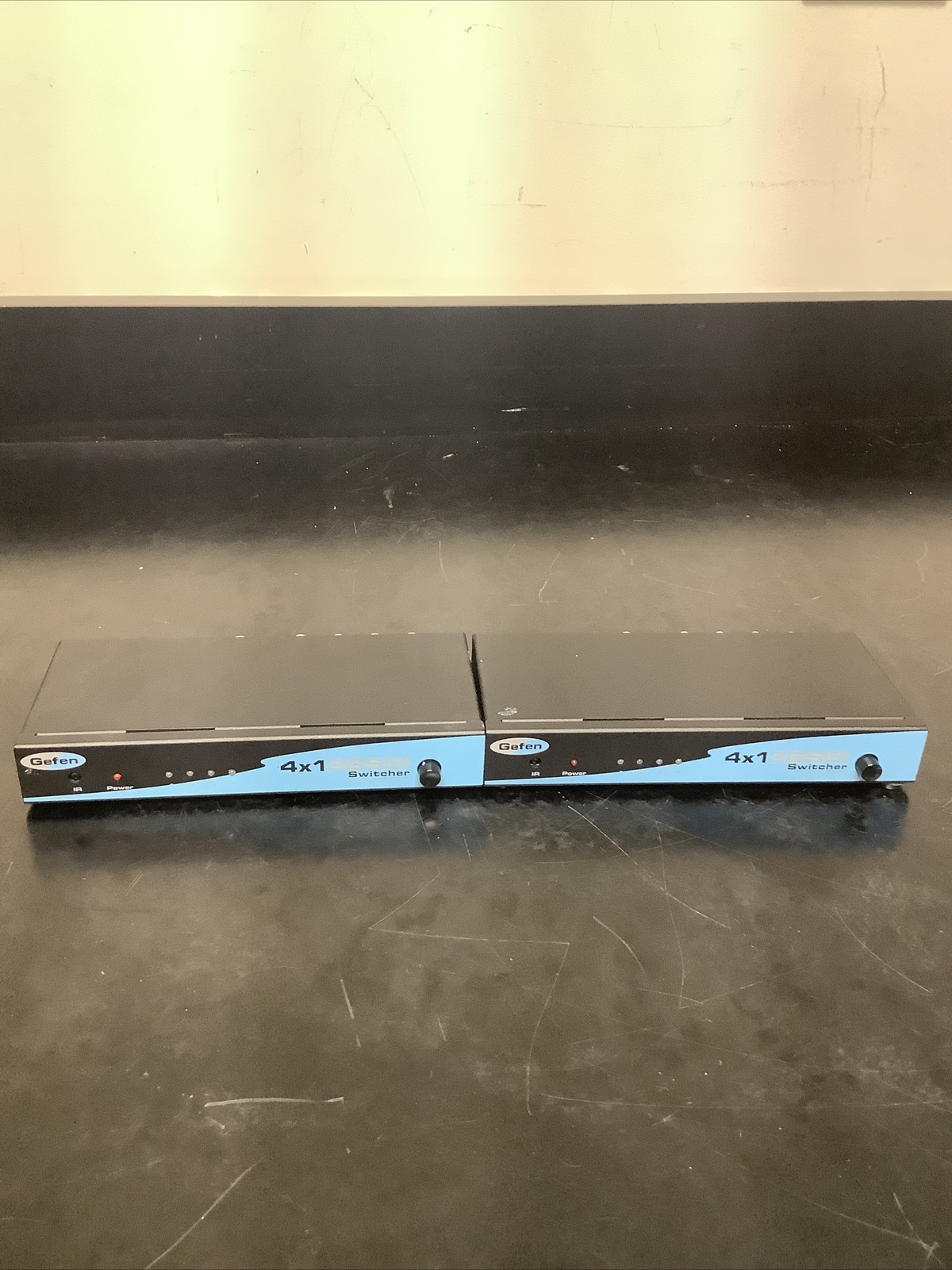 Lot Of 2 Gefen Switcher 4x1 3GSDI Professional Series