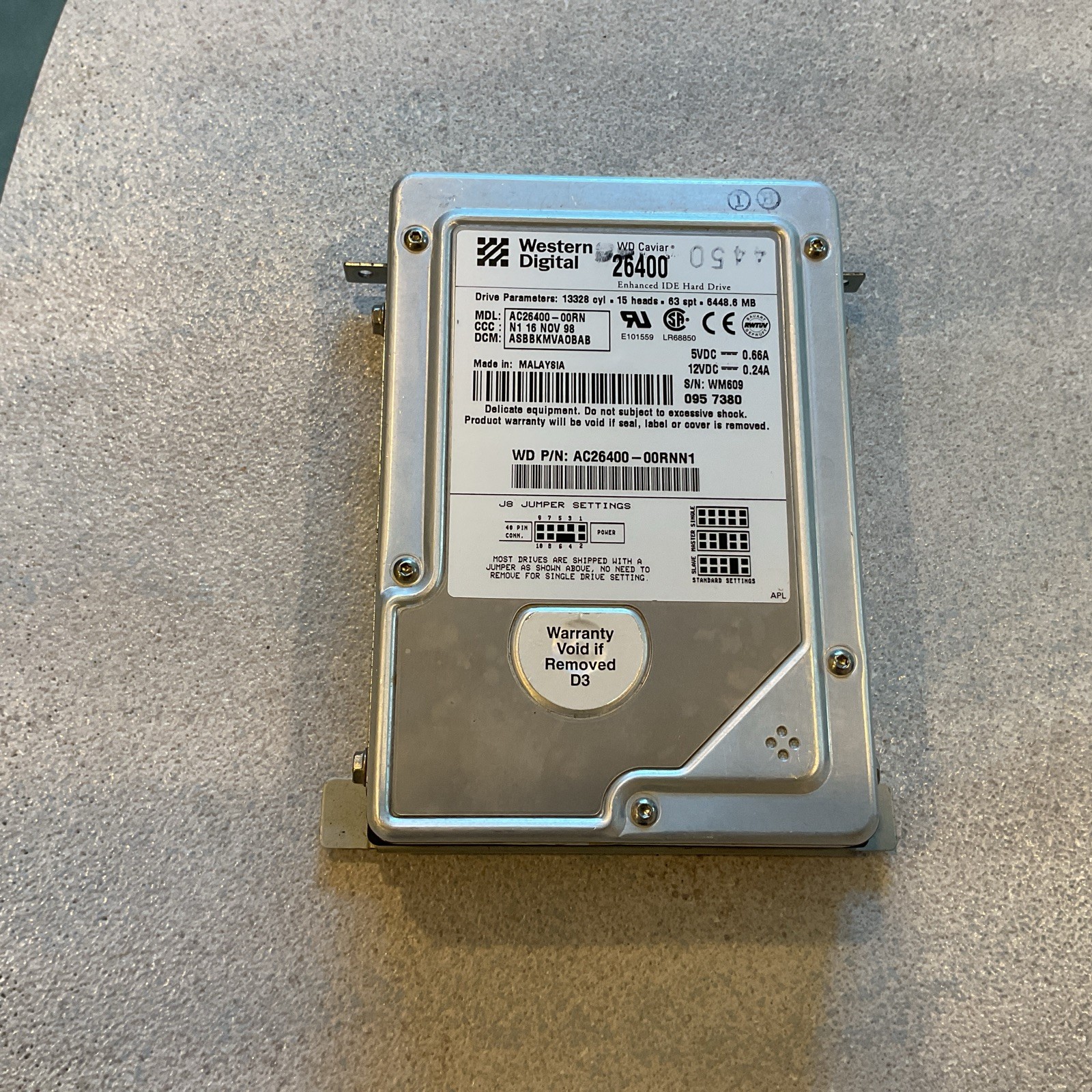 Western Digital Caviar 6.4GB Internal 3.5" (WD-AC26400-00RN1