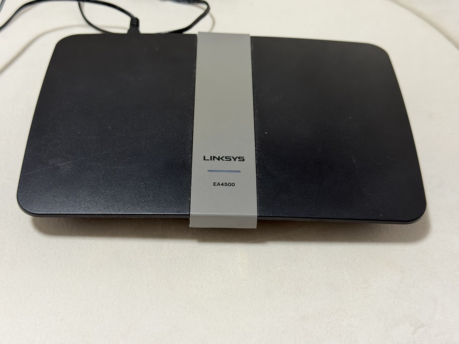 Linksys EA4500 V3 N900 Dual Band Wireless Router Gigabit USB 4 Port