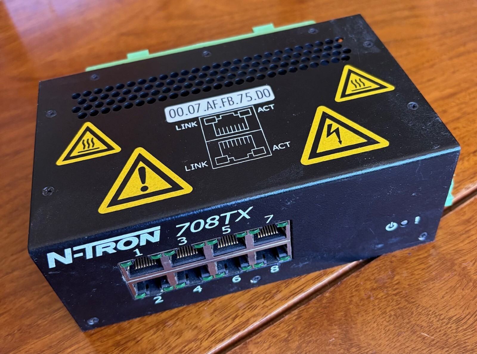 Red Lion Controls 708TX Ethernet Switch, Managed, 8 Port, Copper, 10 to 30 VDC