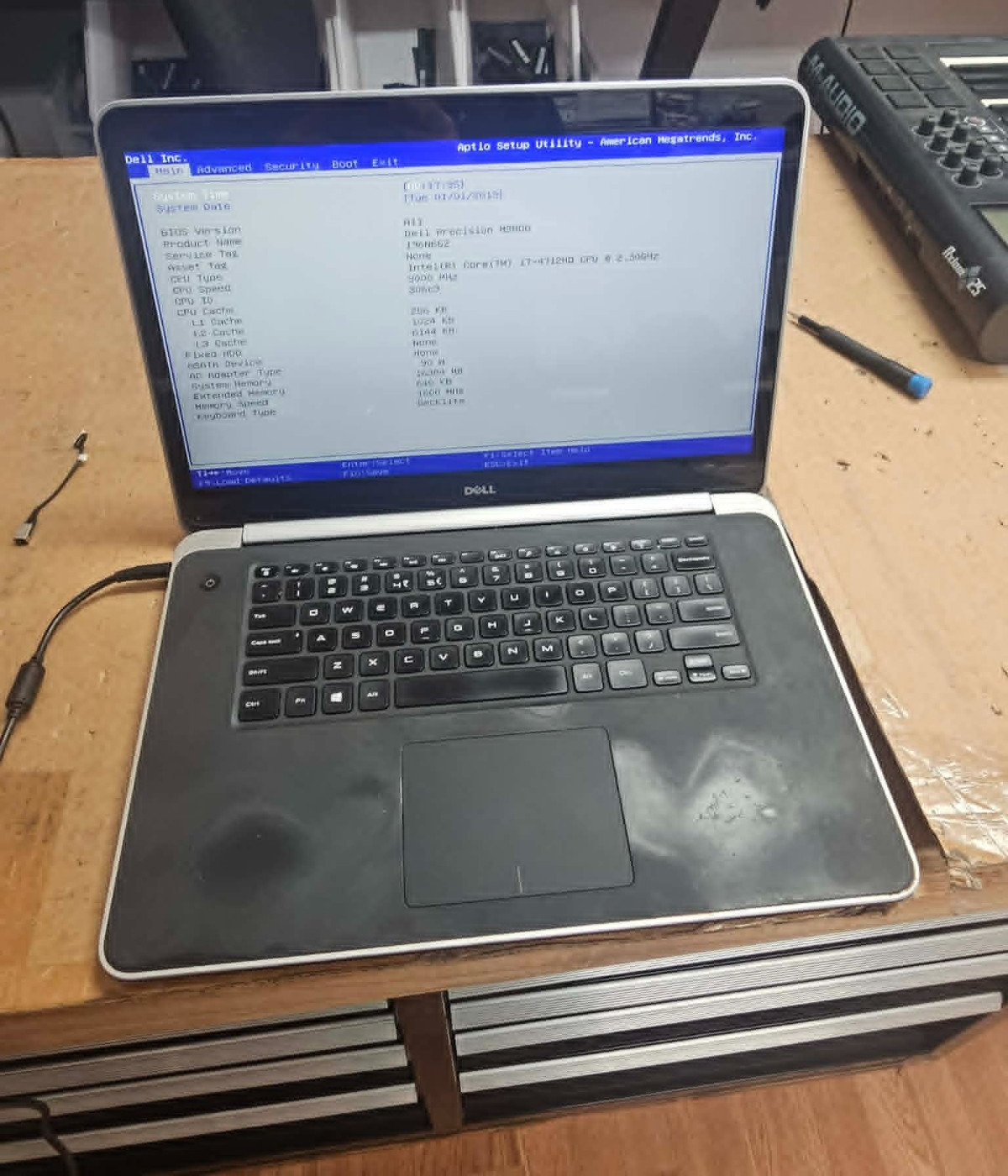 Dell Precision M3800 Intel Core i7-4712HQ 2.3Ghz 16GB NO HDD/OS Laptop Special
