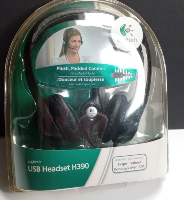 Logitech H390 Over-Head Comfort USB Headset w Noise-Canceling Microphone NEW NOS
