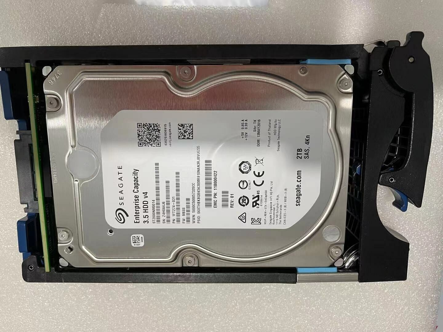 EMC D3-VS07-2000 2TB 005051616 005051613 NL SAS Unity Internal Hard Disk Drive