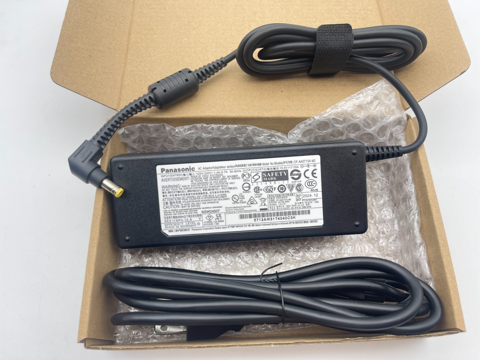 Genuine 110W CF-AA5713A M2 Charger for Panasonic Toughbook CF-31 CF-53 CF-52 19