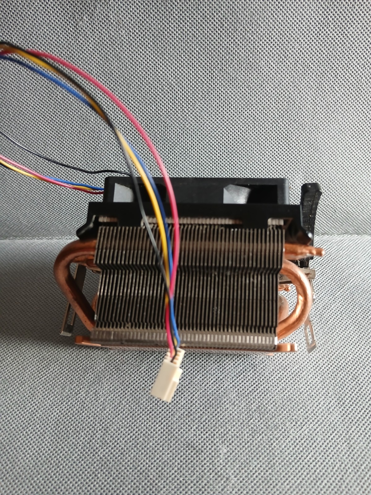 (GB)AVC AMD stock CPU cooler — copper heatpipes + aluminum fins, clip/lever