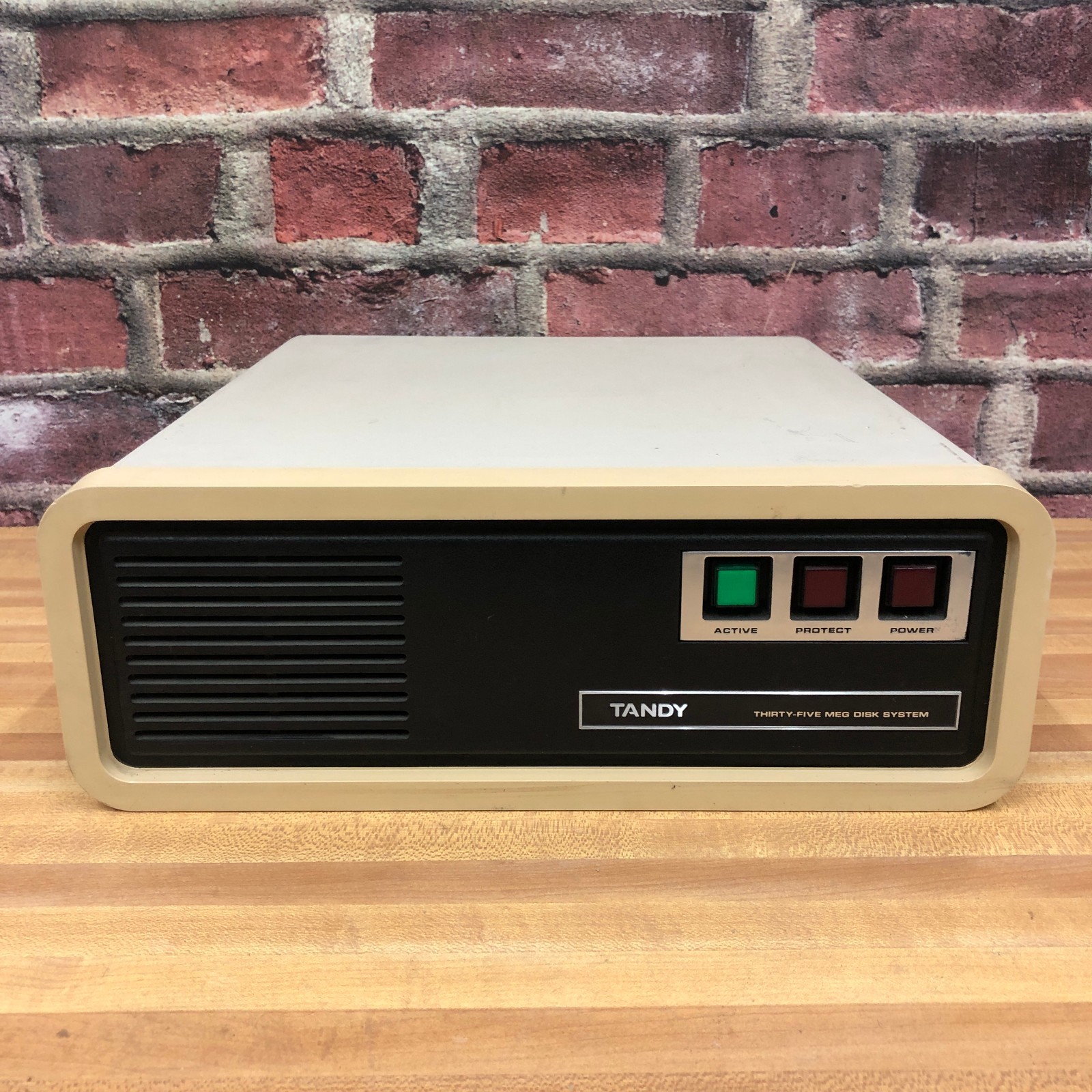 Tandy Radio Shack Thirty-Five Meg System 35MB External Hard Drive Drive